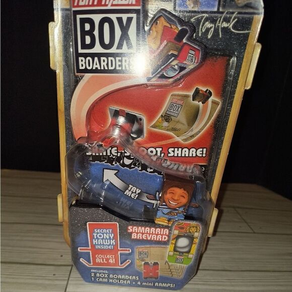 Tony Hawk Box Boarders Samarria Brevard Fingerboard Skateboard 2018 w Ramps New - Picture 8 of 8